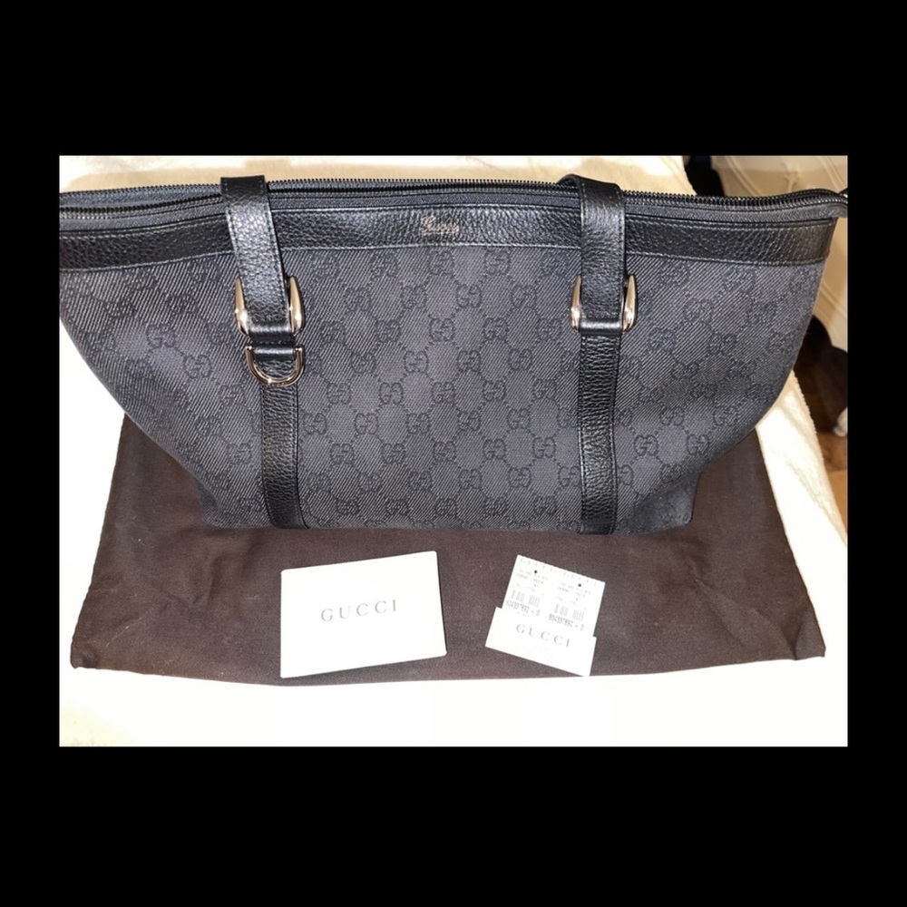 ❌Sold❌ Authentic Gucci GG Handbag Tote